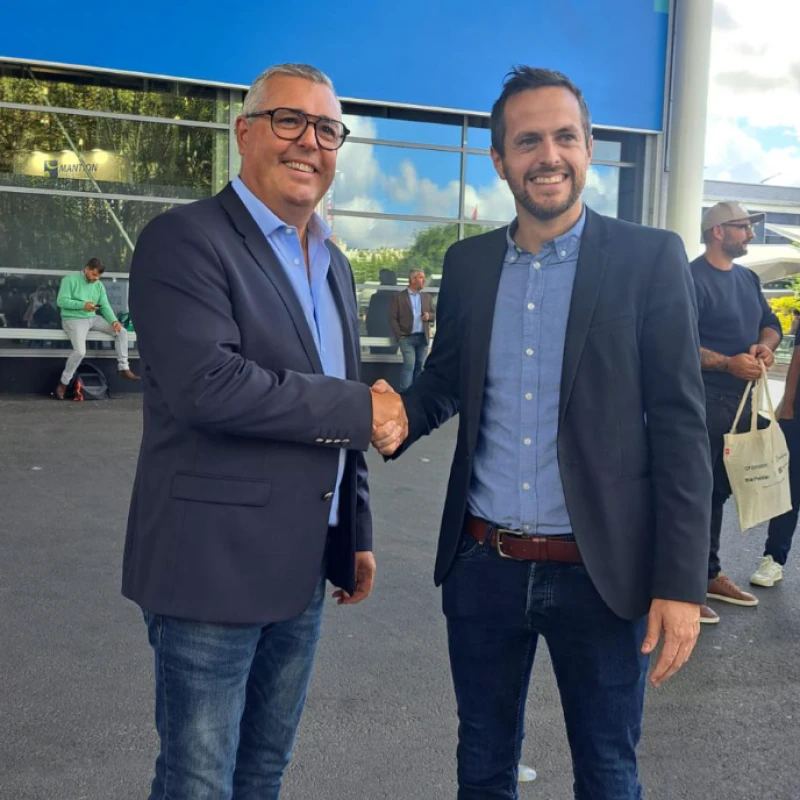 AGC et DEVGLASS signent un partenariat pour la distribution du vitrage FINEO en France